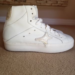 Ama Brand Deluxe Handmade Italian Leather Sneakers.  US 9